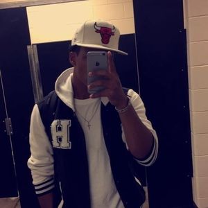 Meet your Posher, Manuel